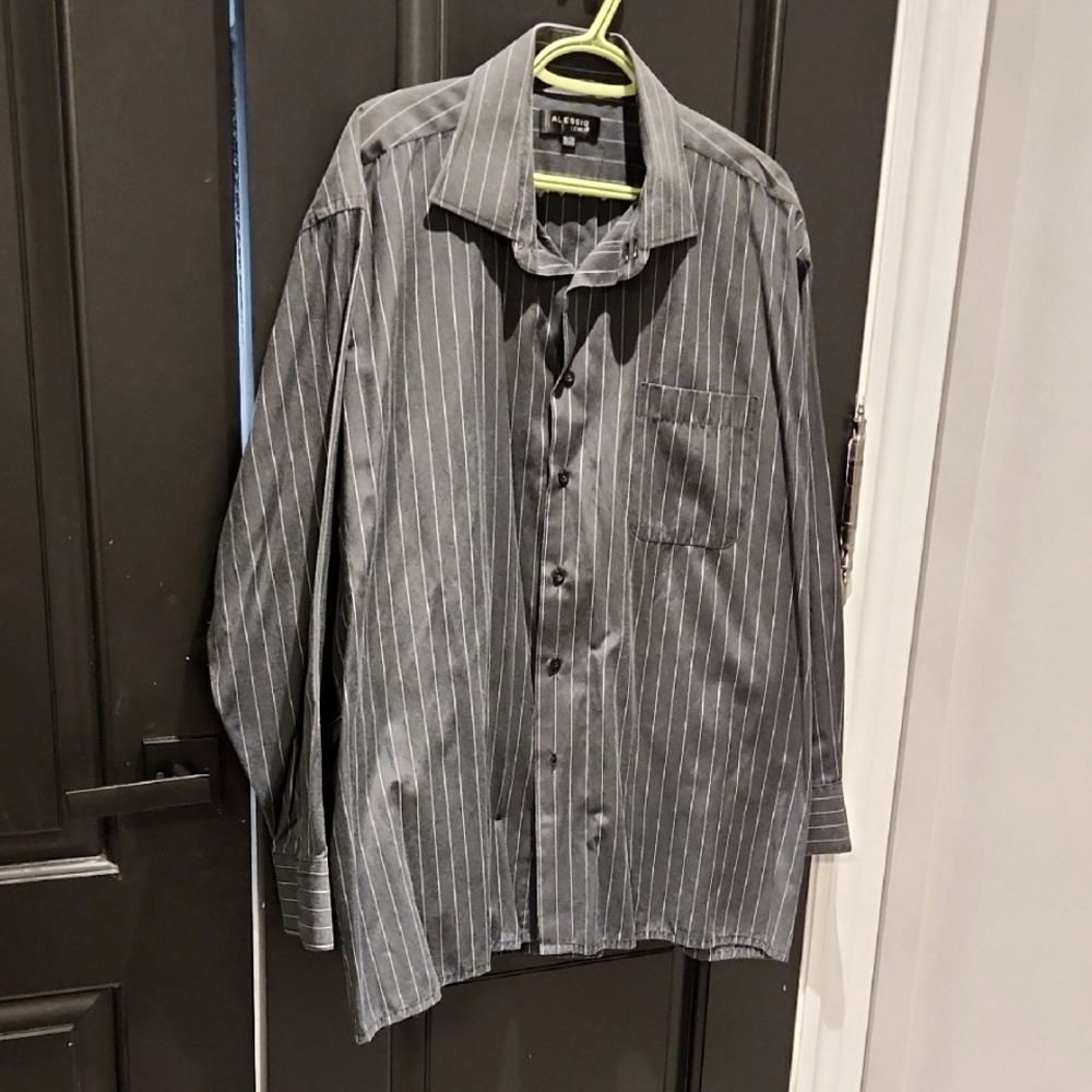 Alessio Size XL Men's Pinstripe Dress Shirt